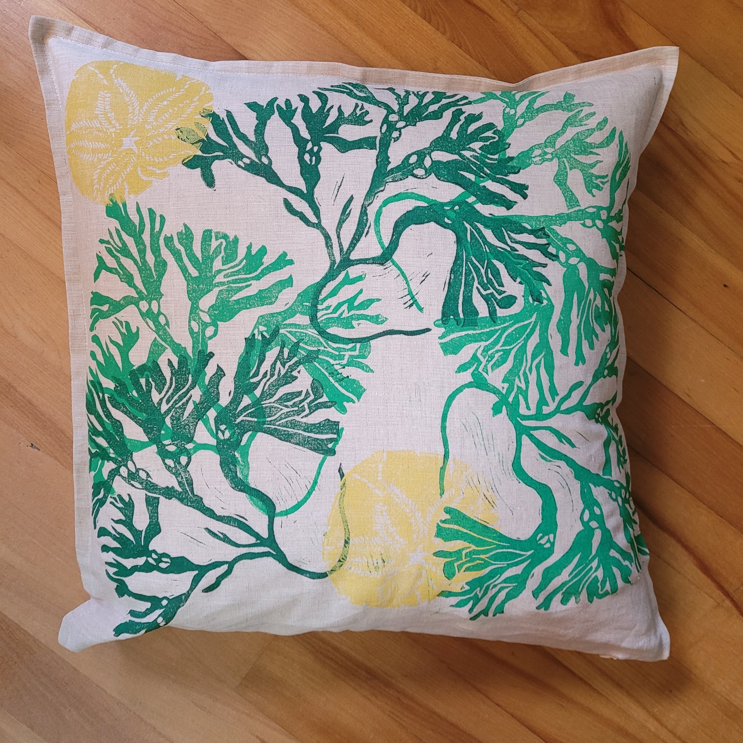 Seaweed and Sand Dollars Cushion Cover